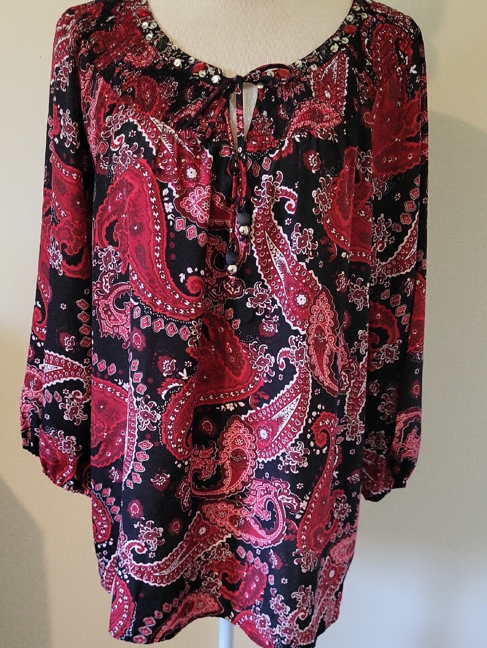 Dressbarn Black and Red Paisley 2X Peasant Tunic Top 3/4 Sleeve Embellished